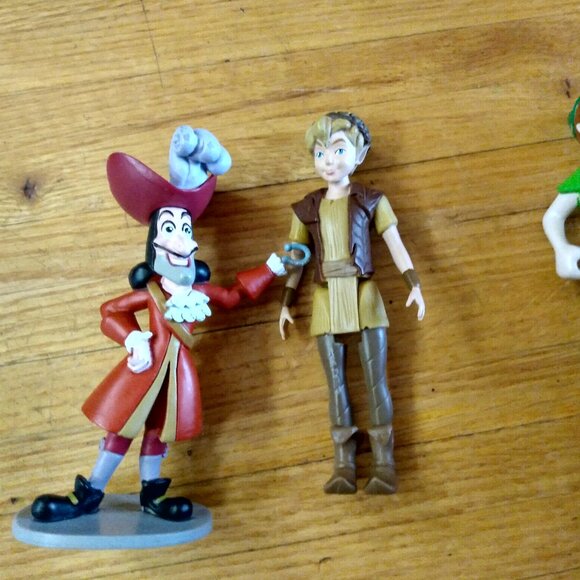 Disney Peter Pan Captain Hook & Lost Boy Action Figures - Picture 2 of 9